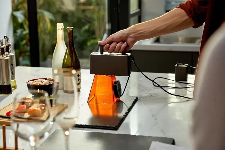 monport-engrave-laser